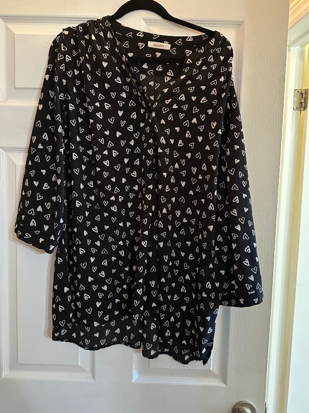 Mandee Black Heart Print Blouse 2XL Flowy V-Neck Top Workwear